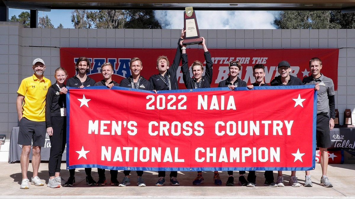 Dordt (Iowa) Men Captured First Red Banner at 2022 NAIA Cross Country Championship