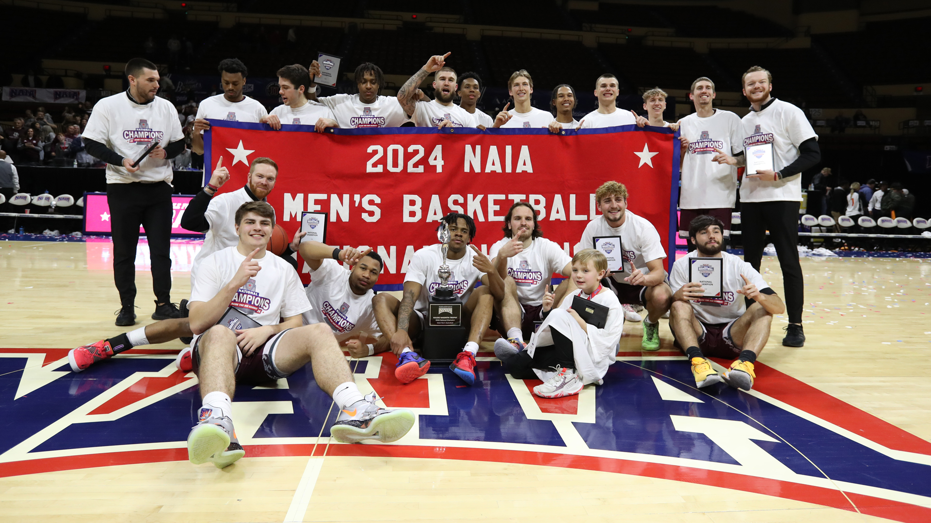 Freed-Hardeman (Tenn.) captured its first NAIA Men's Basketball Red Banner on Tuesday (Courtesy: MSH Visual)