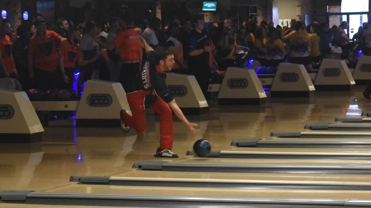 Baker Play for the 2022 NAIA Men's Bowling Championship